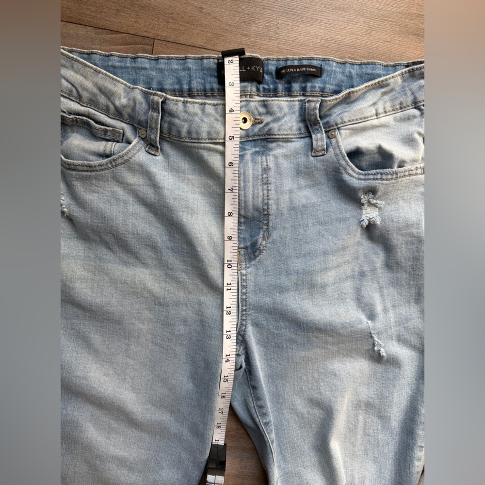 Light Blue Distressed Jeans size 13/31 - Picture 2 of 7